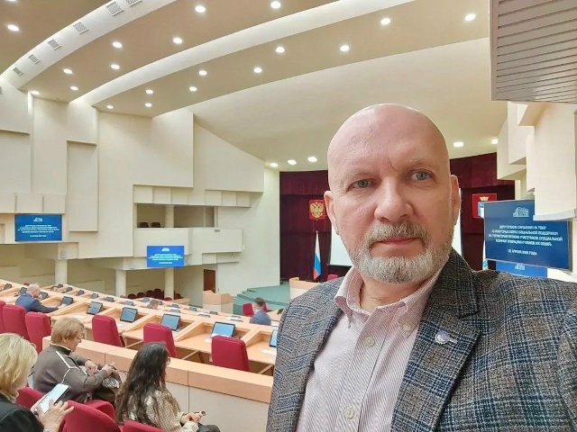 Руководитель аппарата Саратовского регионального отделения Союза машиностроителей - участник депутатских слушаний