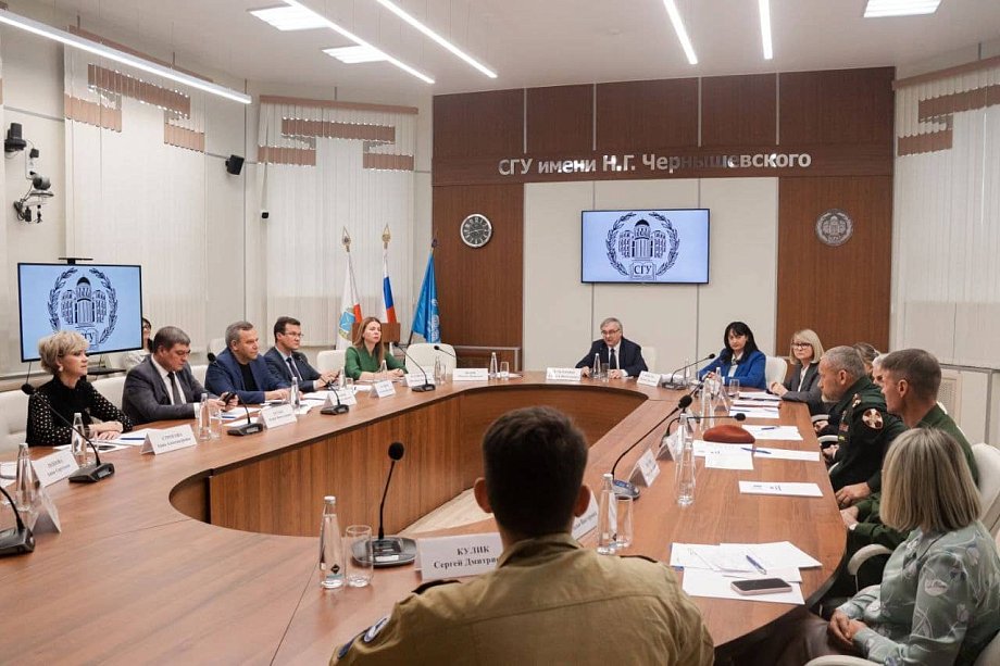 В Саратовском национальном исследовательском государственном университете имени Н.Г. Чернышевского, входящем в Союз машиностроителей, в октябре прошло заседание Совета ректоров вузов Саратовской области